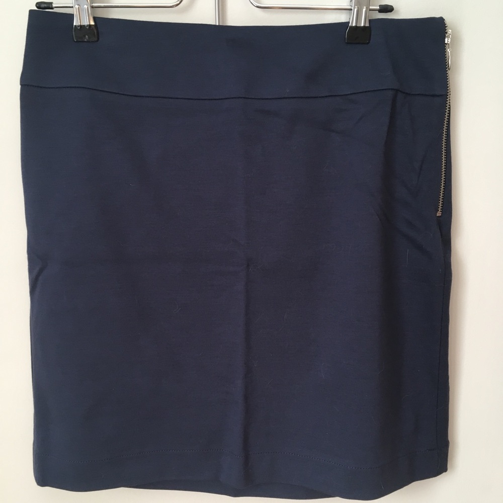 Classic navy skirt